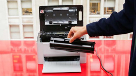 Як замінити картридж в лазерному принтері?